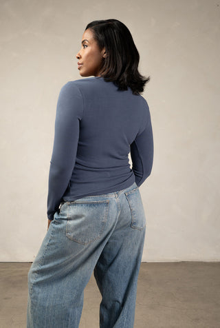Ribbed Long Sleeve Scoop-Neck Top - The Jean